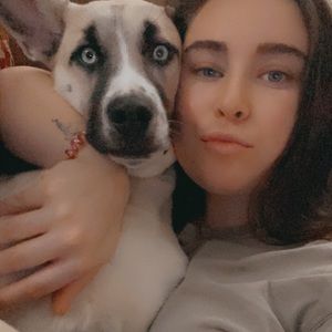 Meet your Posher, Kayla